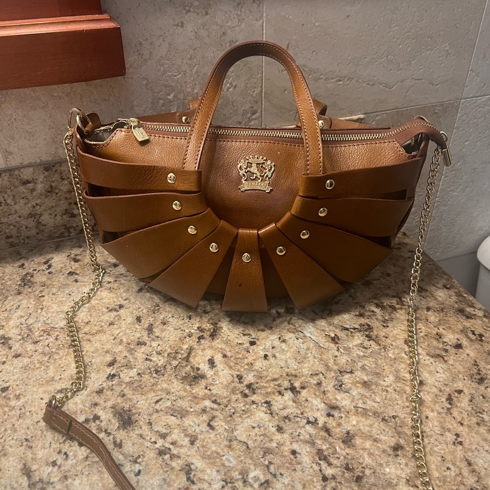 🌺❤️🌺 ItalianLeather Unique Handbag ❤️